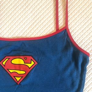 Super Girl crop tank 🔝